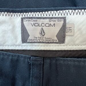 Gently worn Volcom shorts - waist 31 with 9 inch inseam.